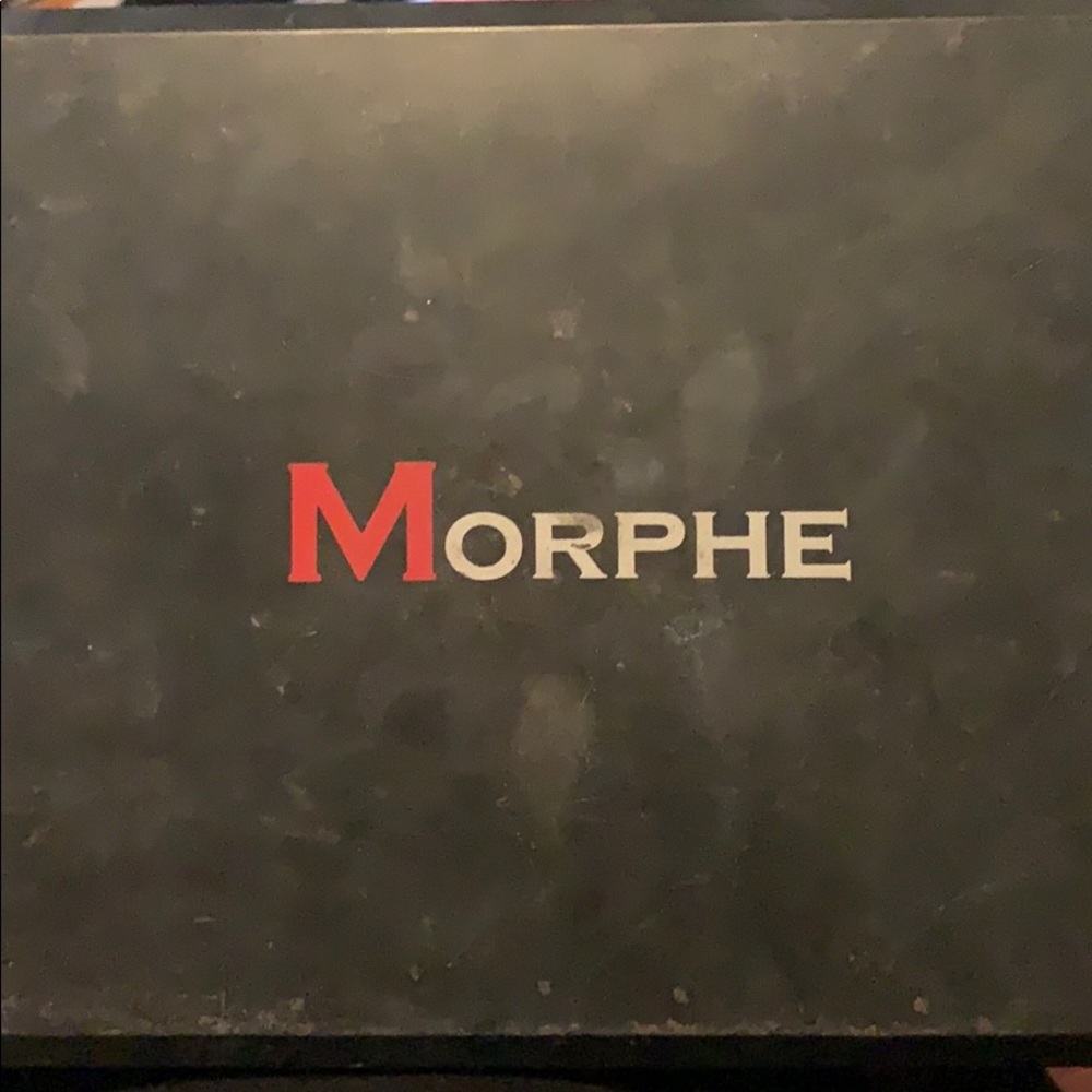 Morphe 35R pallet